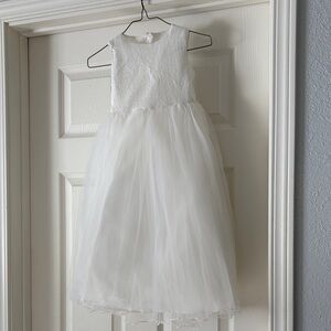 Elegant White Sleeveless Dress for toddler girl